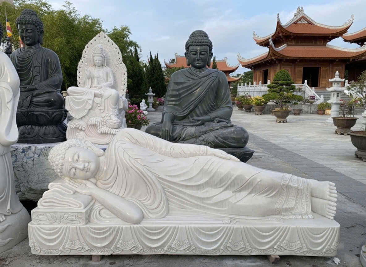 Tượng phật Thích Ca Mâu Ni